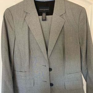 Grey Banana Republic pant suit